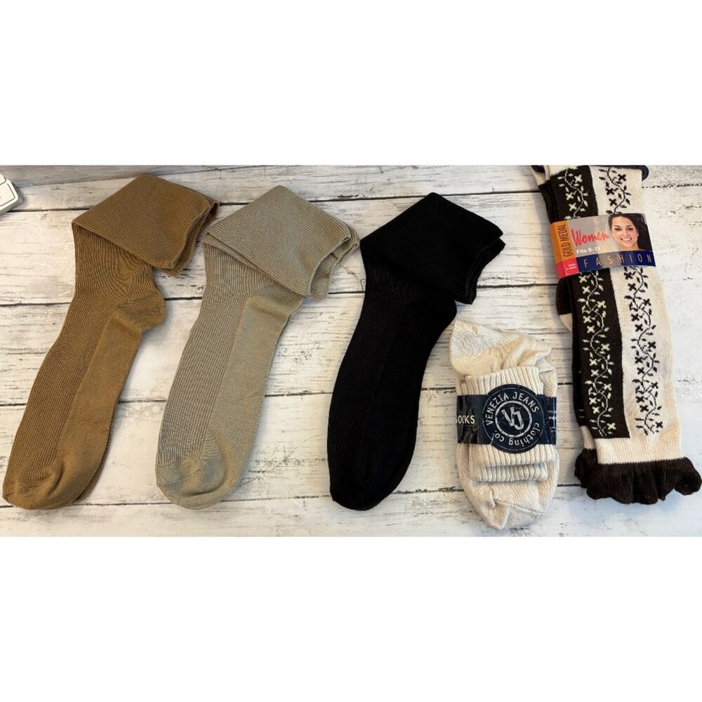 5 Pair Women’s Trouser Socks (Fits Size 9-11 & 10-12)
